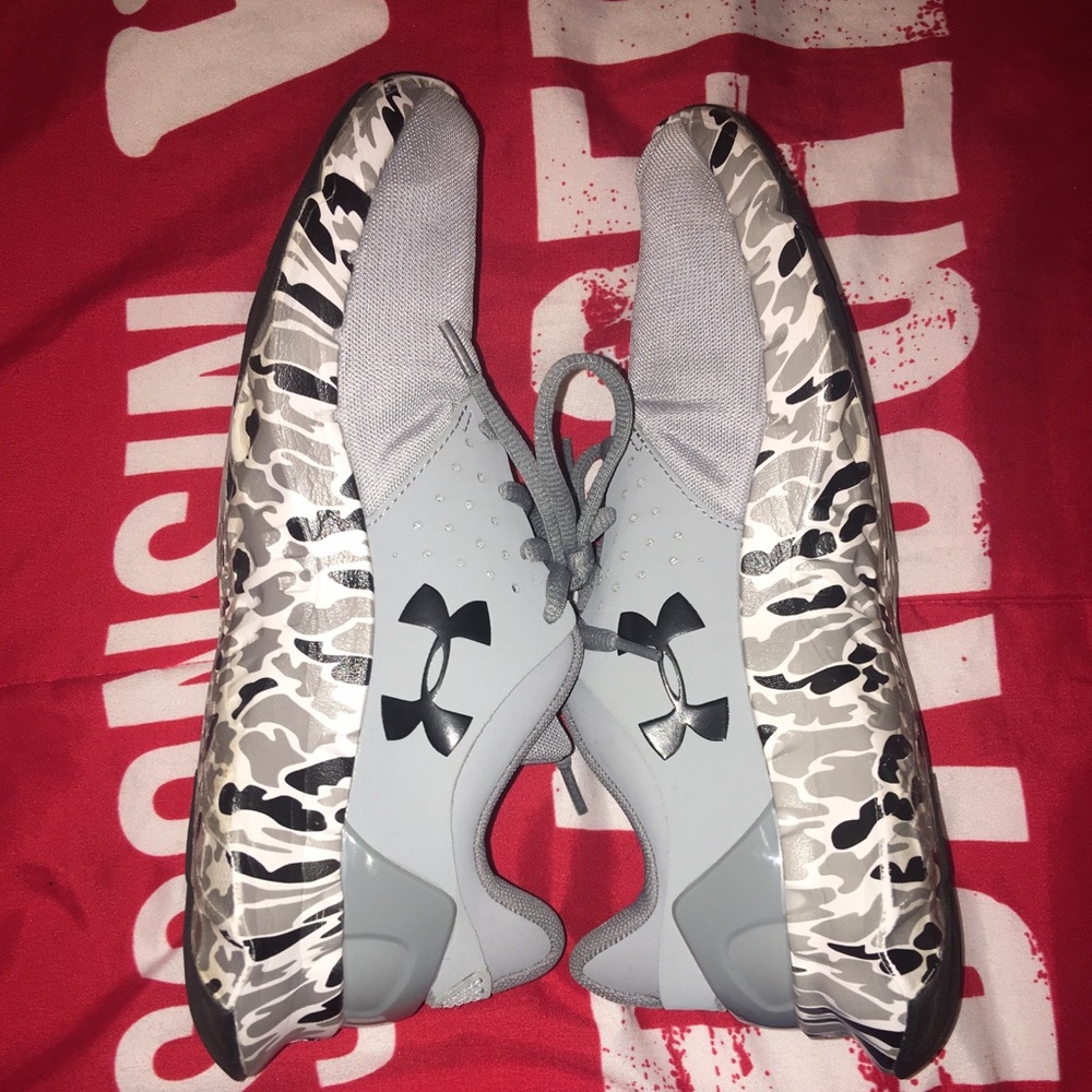 Under armor women sneakers